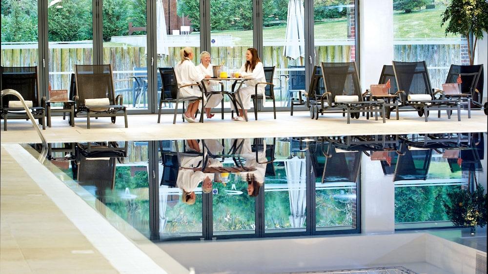 Donnington Valley Hotel, Golf & Spa Newbury  Buitenkant foto