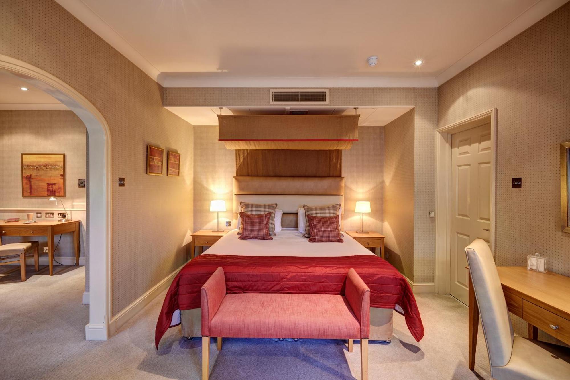 Donnington Valley Hotel, Golf & Spa Newbury  Buitenkant foto